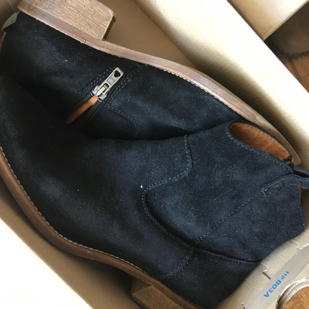 Madewell zip up suede ankle cowboy boots 7.5